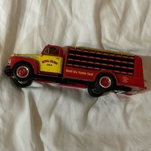 Lot of 2 vintage Diecast trucks 1992